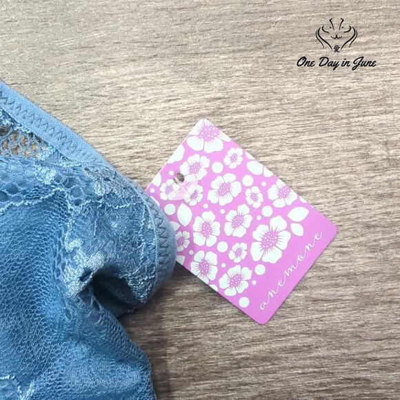 Anemone Bralette Bra Size S/M - Picture 2 of 3